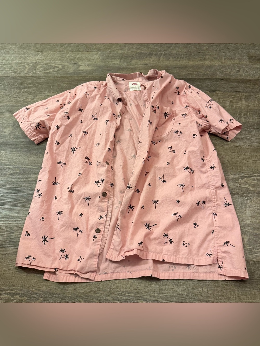 Levi’s Mens Hawaiian Short Sleeve Button Up